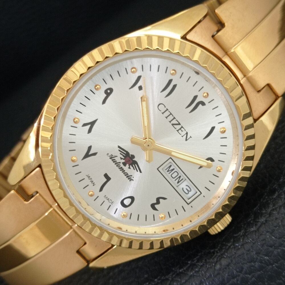 Vintage 1982 Citizen Automatic Mens Gold Watch W/daydate & White accents